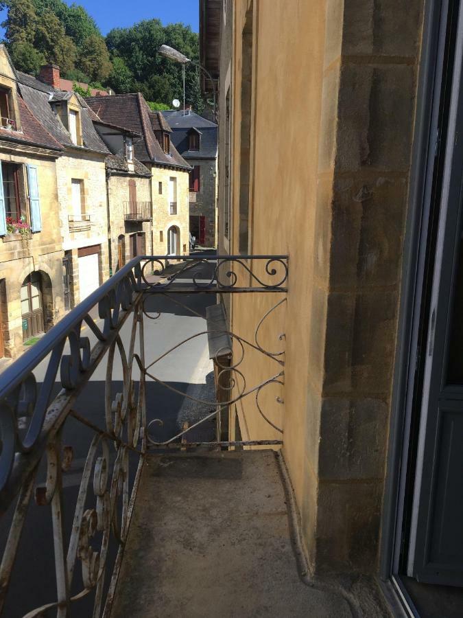 Les Lumieres De Sarlat Apartment Exterior photo